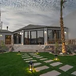 Dyan Chalet